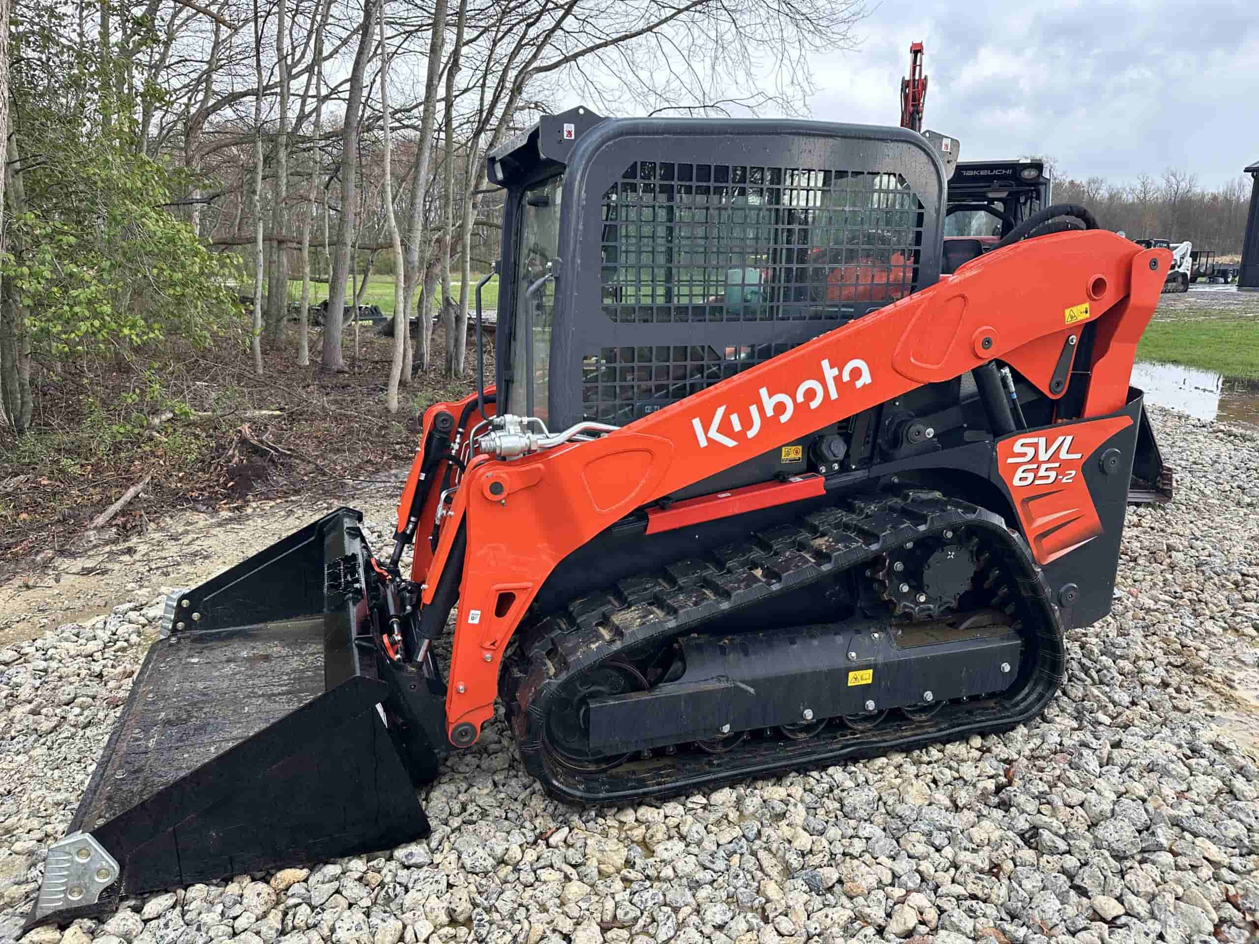 2022 KUBOTA SVL65-2 LIKE NEW
